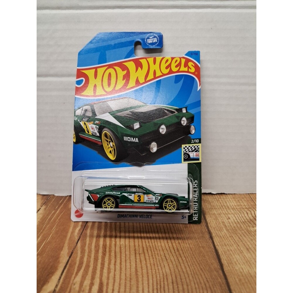 Hot Wheels Retro Racers 2/10 Dimachinni Veloce 5/250 Green